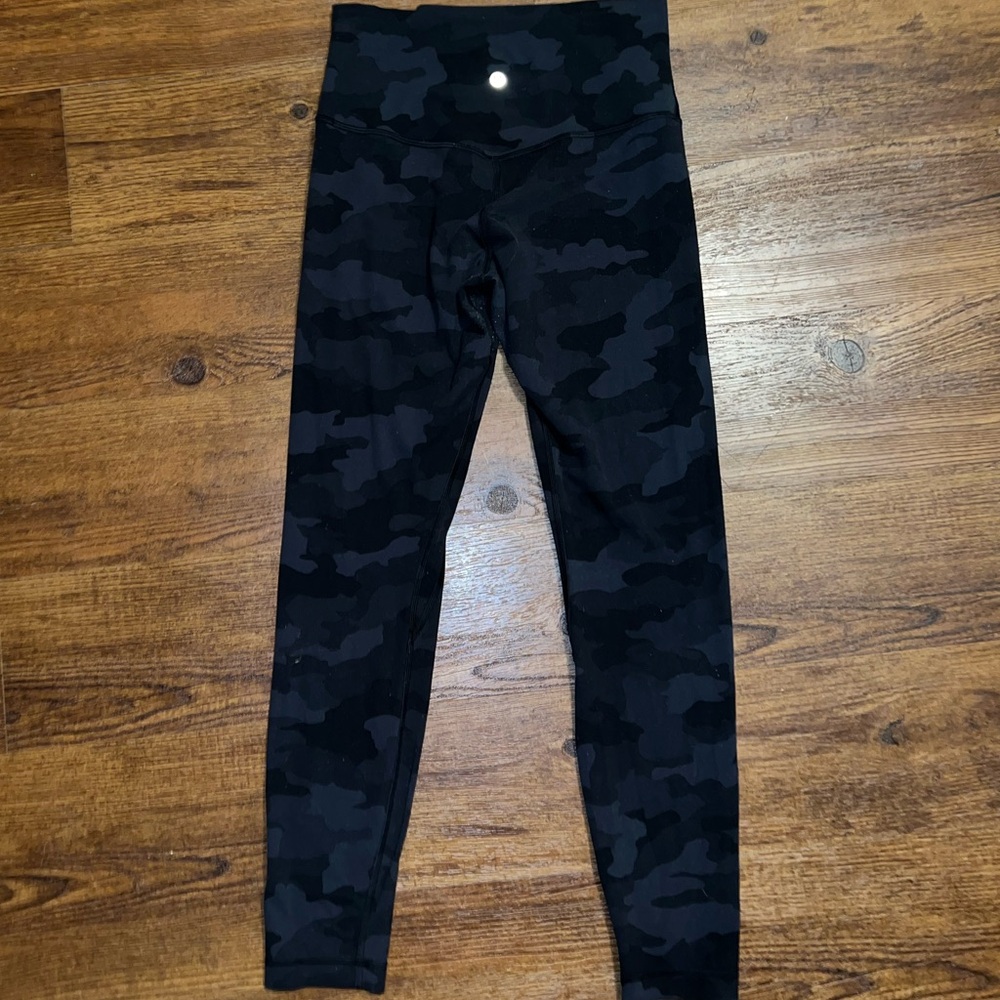 Lululemon Athletica Black Camo Gray Align High-Waist Leggings Size 6 - Picture 3 of 6